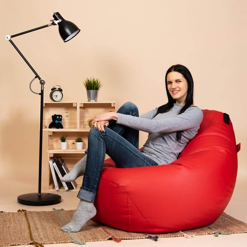 Pufs XL SMART - Sarkans, no kreisā sāna- pielietojumā
